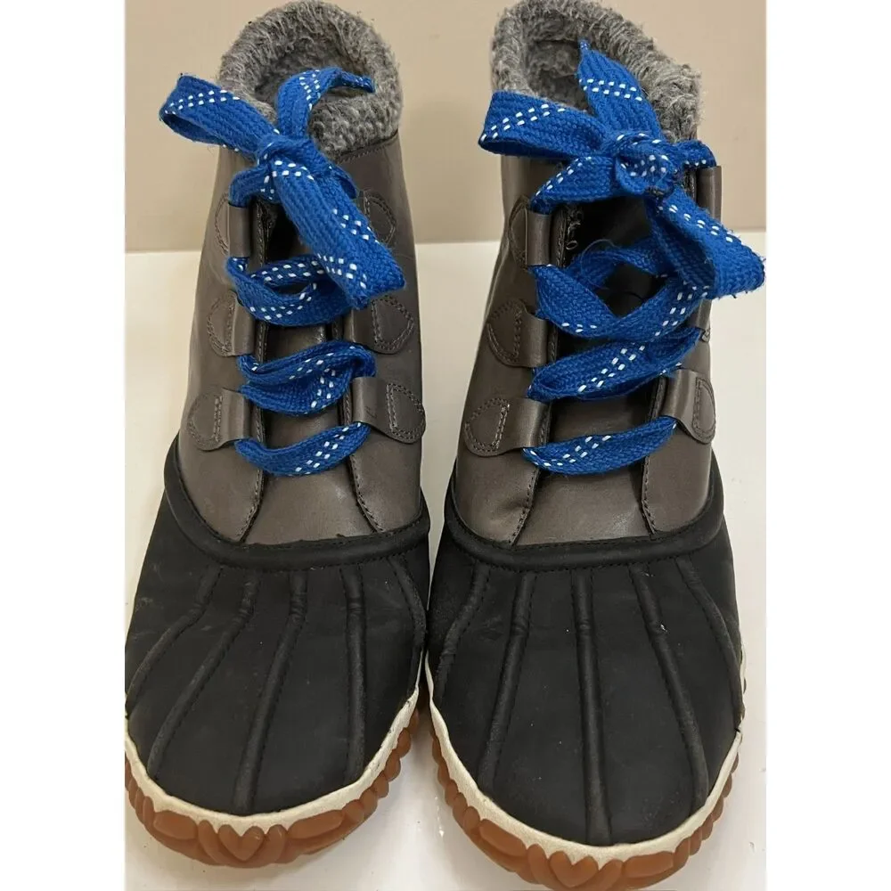 Skechers Jagged Pond Duck Boots. Size 10(W)